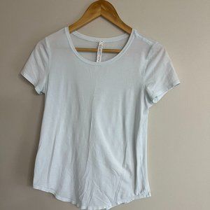 LuLu Lemon LOVE short sleeve t shirt size 4